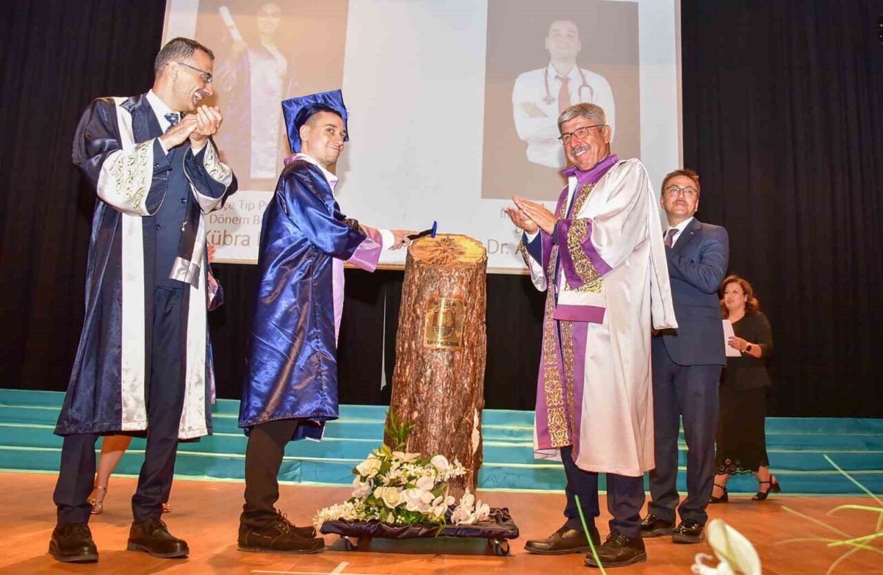 Muğla Sıtkı Koçman Üniversitesi Tıp Fakültesi 2025 mezunu Dr. Alican