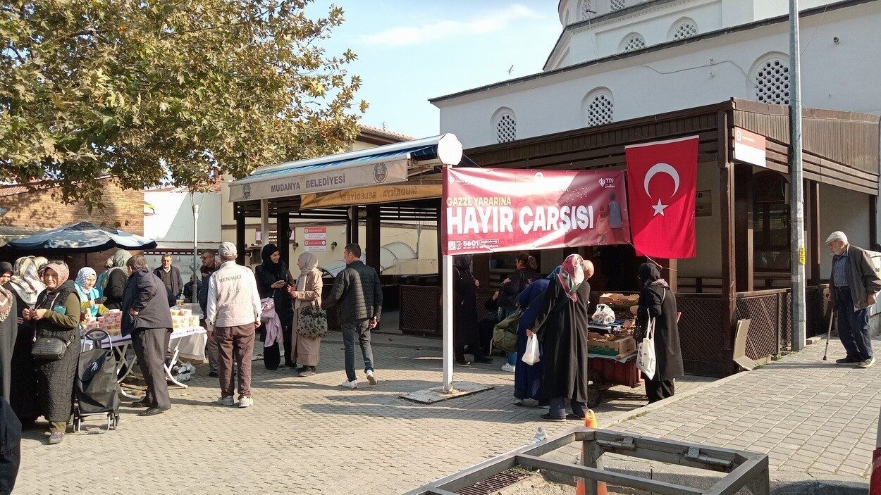 Mudanya'da Tekke-i Cedid (HAL) ve Hasanbey Camii'nde düzenlenen hayır panayırında,