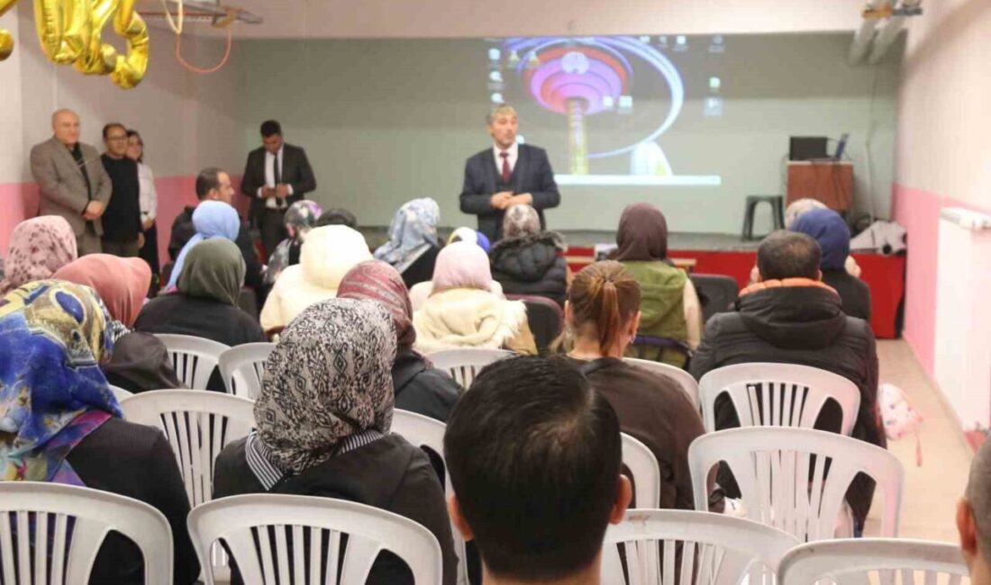 Kütahya Merkez Yenidoğan İlkokulu'nu ziyaret eden İl Millî Eğitim Müdürü