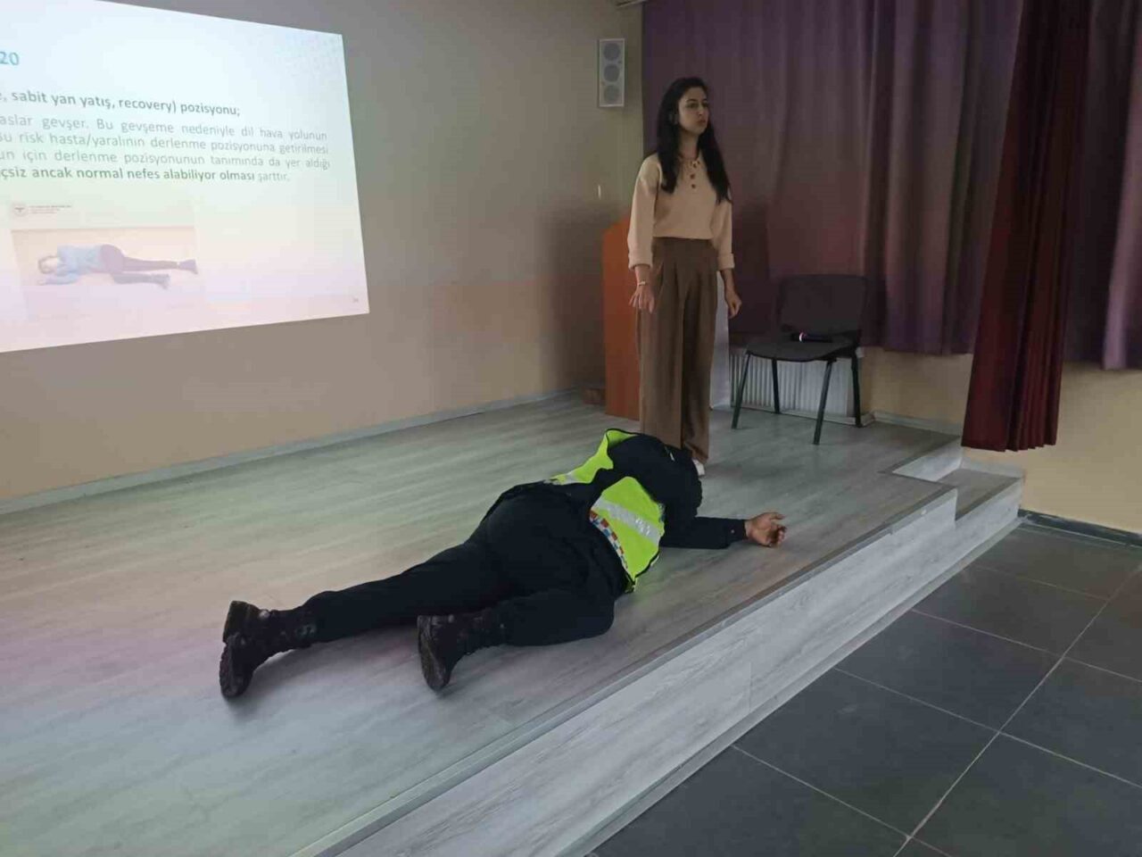 Mudurnu İlçe Milli Eğitim Müdürlüğü, taşımalı eğitim servis şoförlerine "İlk