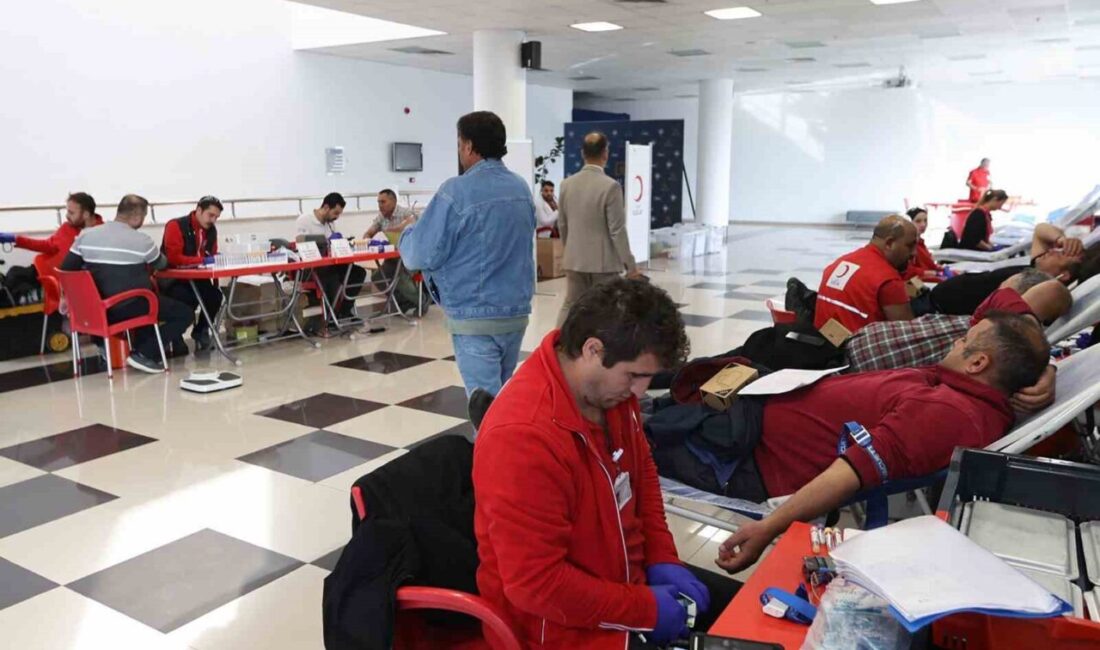 Muğla’da Kan Bağışı Kampanyası, Kızılay’a Destek Amaçlı Başlatıldı Muğla Büyükşehir Belediyesi, 17-21 Kasım tarihleri arasında Kızılay’ın kan ihtiyaçlarına