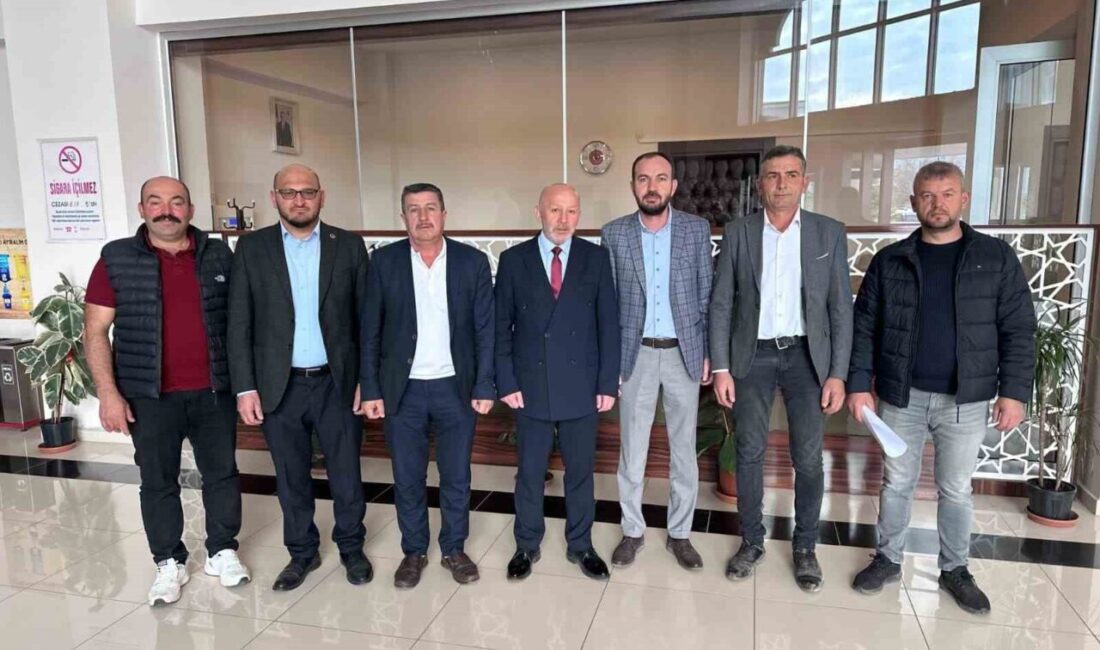 Şuhut ilçesindeki muhtarlar, köylerinin alt ve üst yapı ihtiyaçlarını dile