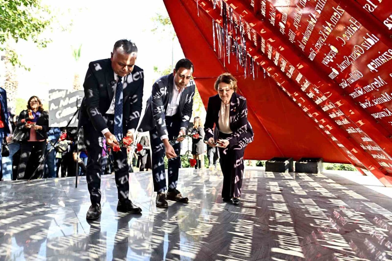 Antalya'da 25 Kasım Kadına Yönelik Şiddete Karşı Uluslararası Mücadele Günü