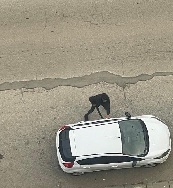 Muş’ta Boşanmış Eşini Pompalı Tüfekle Yaralayan Şüpheli Yakalandı Muş'ta Y.D., boşandığı eşi E.Ö. tarafından pompalı tüfekle bacağından yaralandı.