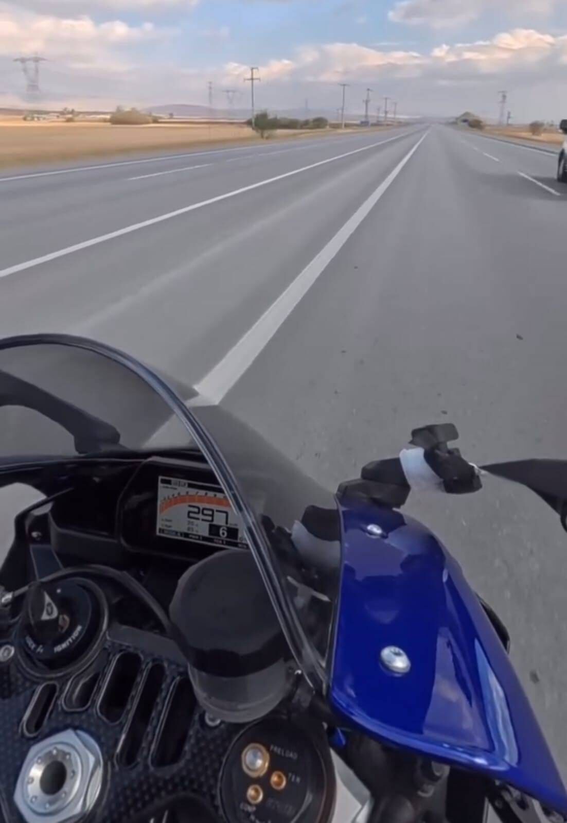 Muş İl Jandarma Komutanlığı, sosyal medyada hız paylaşımları yapan motosiklet