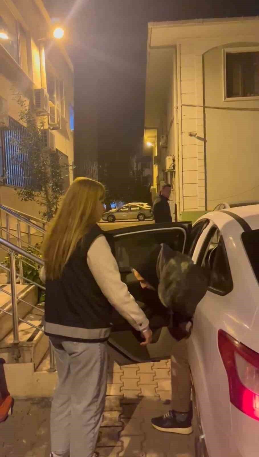 Bursa'nın İznik ilçesinde beyaz eşya bayisi Öznur K., birçok müşterisinin