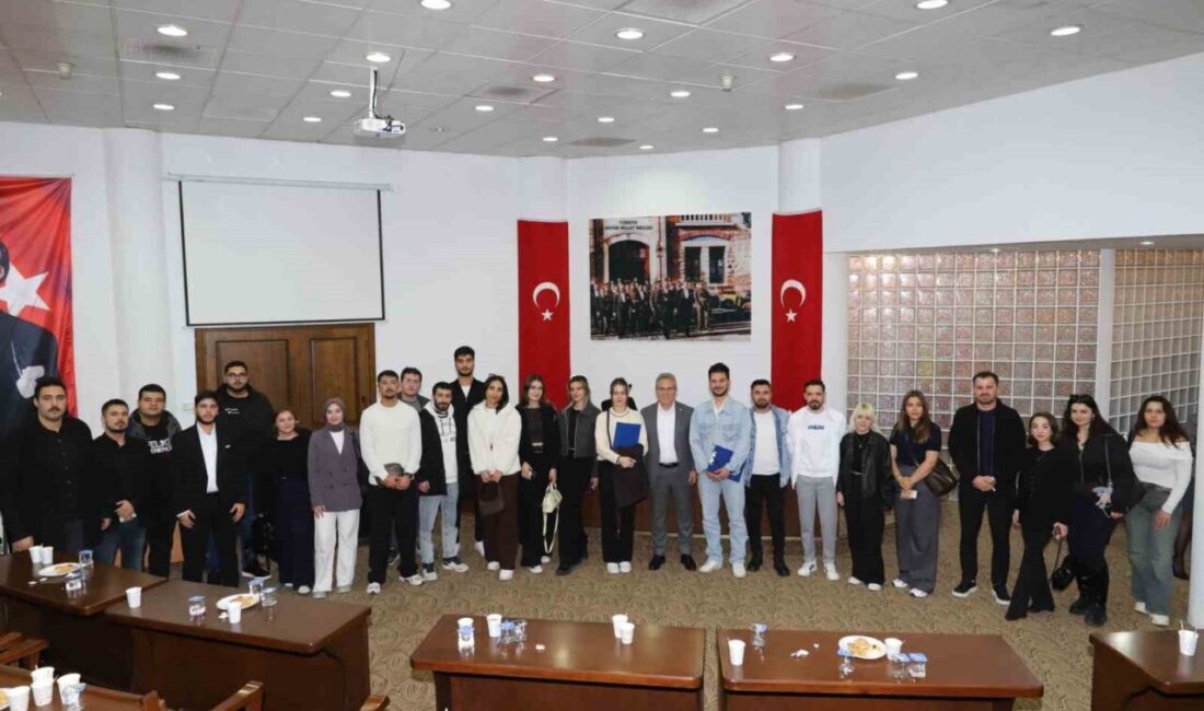 Nazilli Belediyesi, gençlerin görüşlerini almak ve kent yönetimine katılımını sağlamak