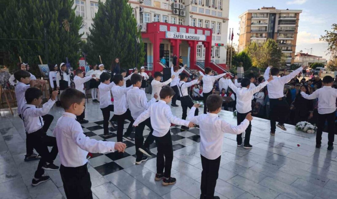 Aydın'ın Nazilli ilçesindeki Zafer İlkokulu, Gazi Mustafa Kemal Atatürk'ün başöğretmen