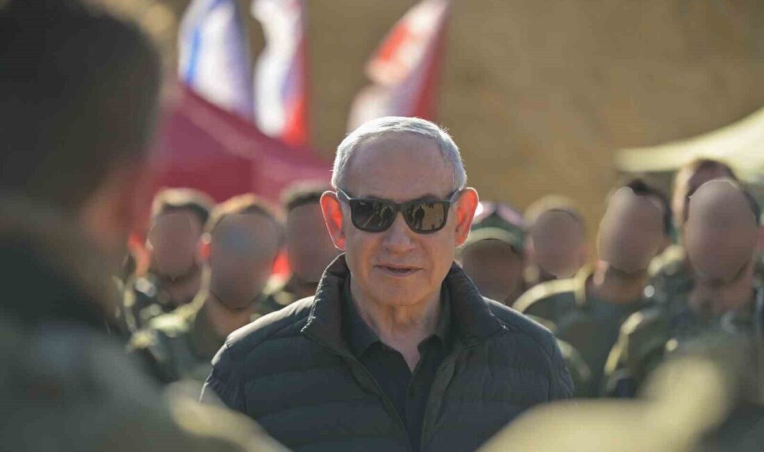 Netanyahu, Suriye’nin Güneyindeki İşgal Altındaki Bölgeyi Ziyaret Etti İsrail Başbakanı Binyamin Netanyahu, Suriye'nin güneyindeki işgal altındaki bölgeyi ziyaret