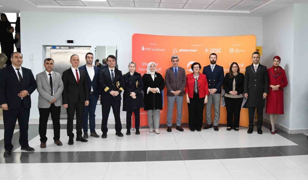 Malatya'da Bilim Kahramanları Derneği öncülüğünde, Boeing ve Türk Hava Yolları'nın
