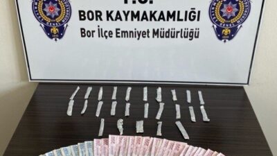 Niğde’nin Bor ilçesinde, polis tarafından düzenlenen uyuşturucu baskınında M.K. isimli