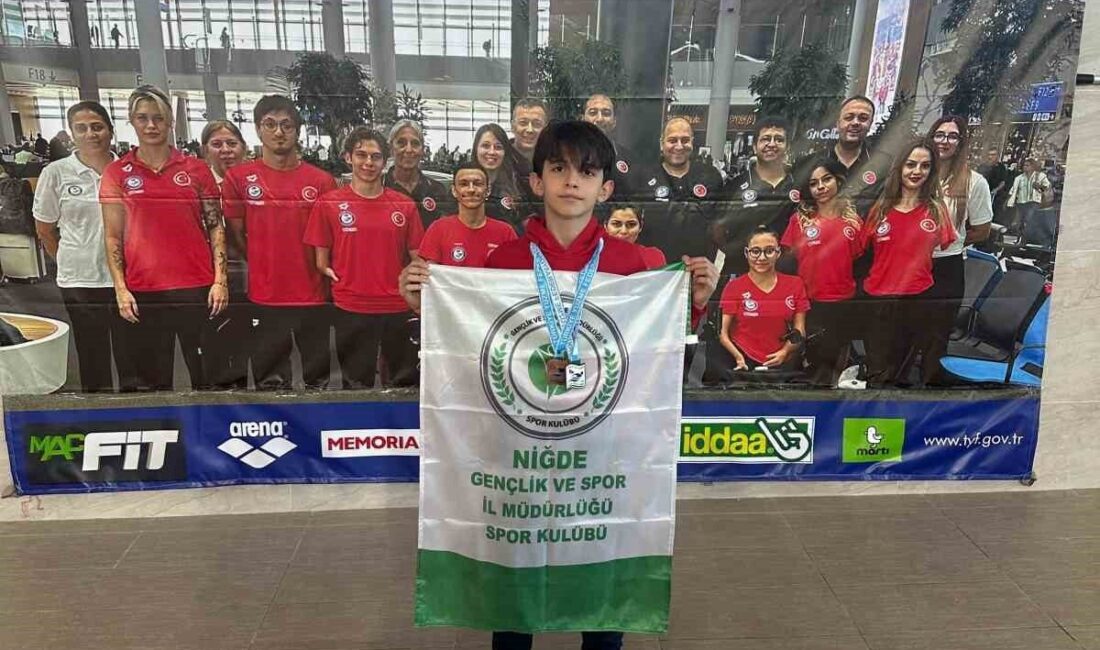 20-22 Kasım 2025 tarihlerinde Sivas Olimpik Yüzme Havuzu'nda düzenlenen Para