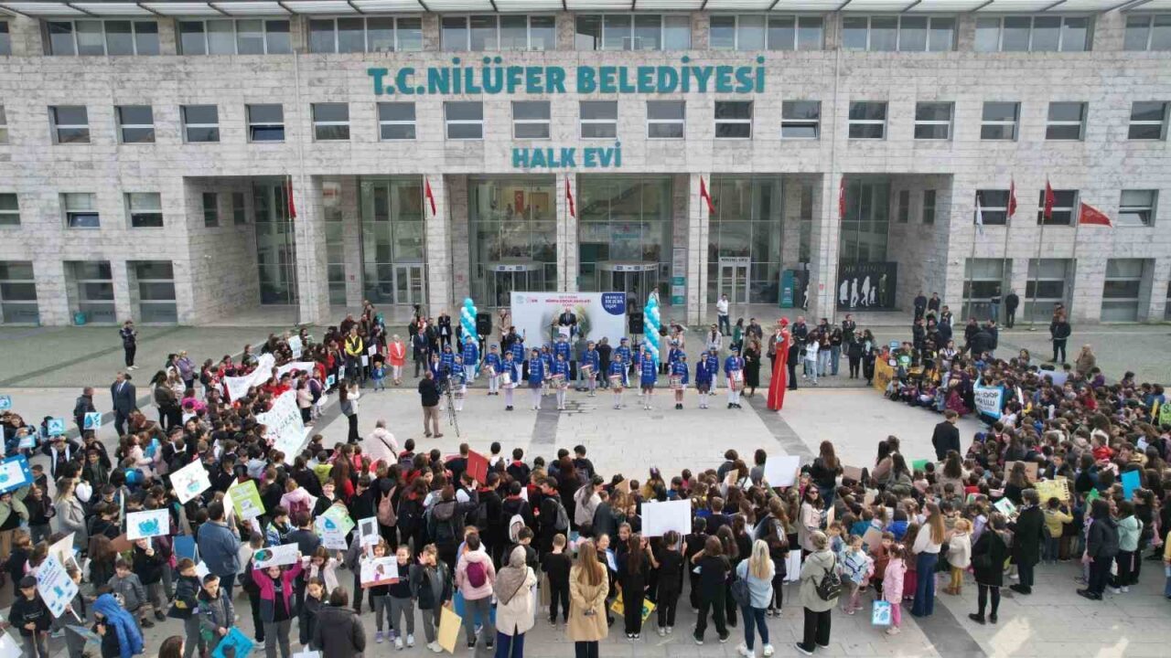 Nilüfer'de, 20 Kasım Dünya Çocuk Hakları Günü su israfı temasıyla