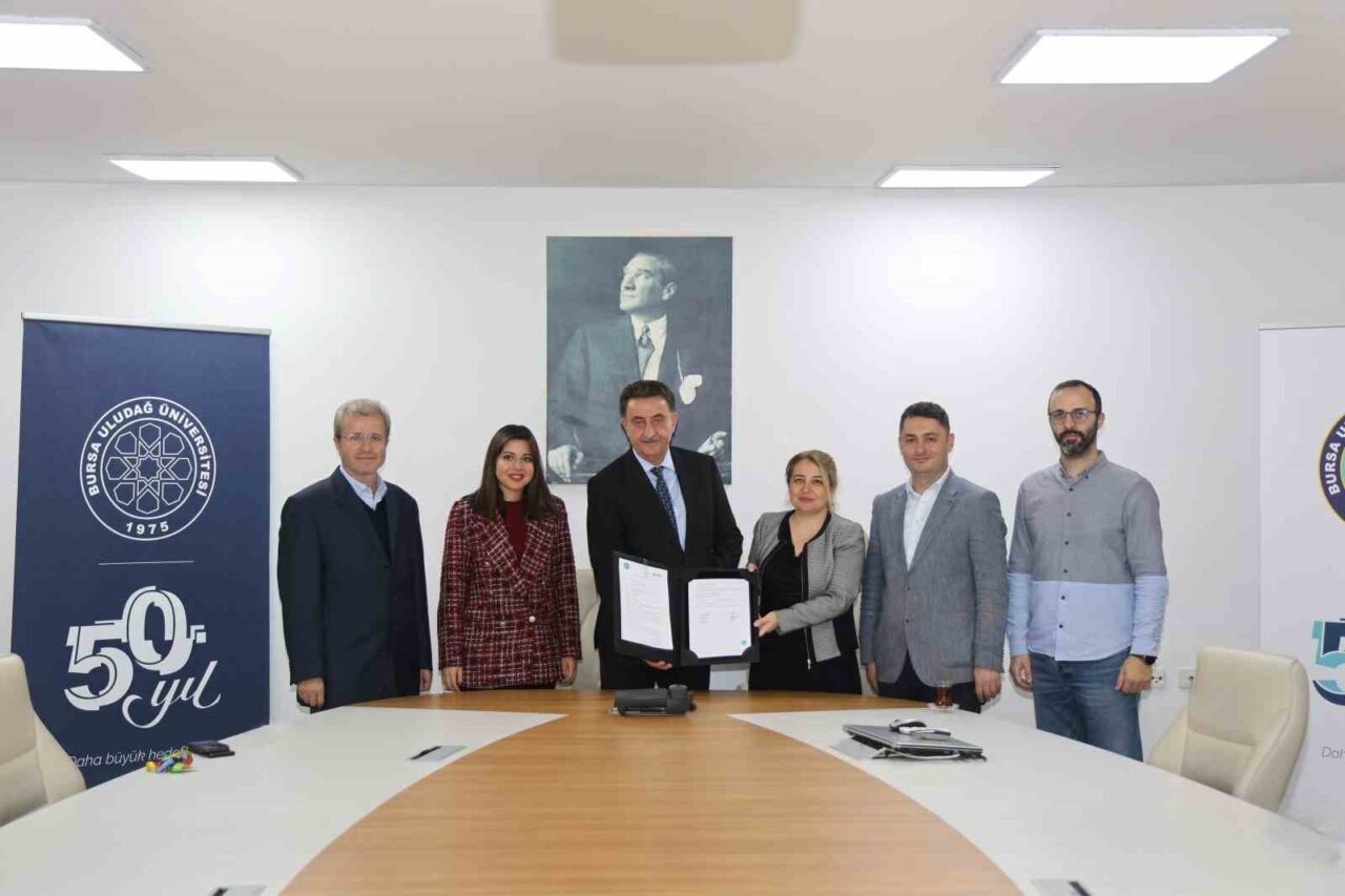 Bursa Uludağ Üniversitesi ile Coşkunöz Eğitim Vakfı, üniversite-sanayi iş birliğini