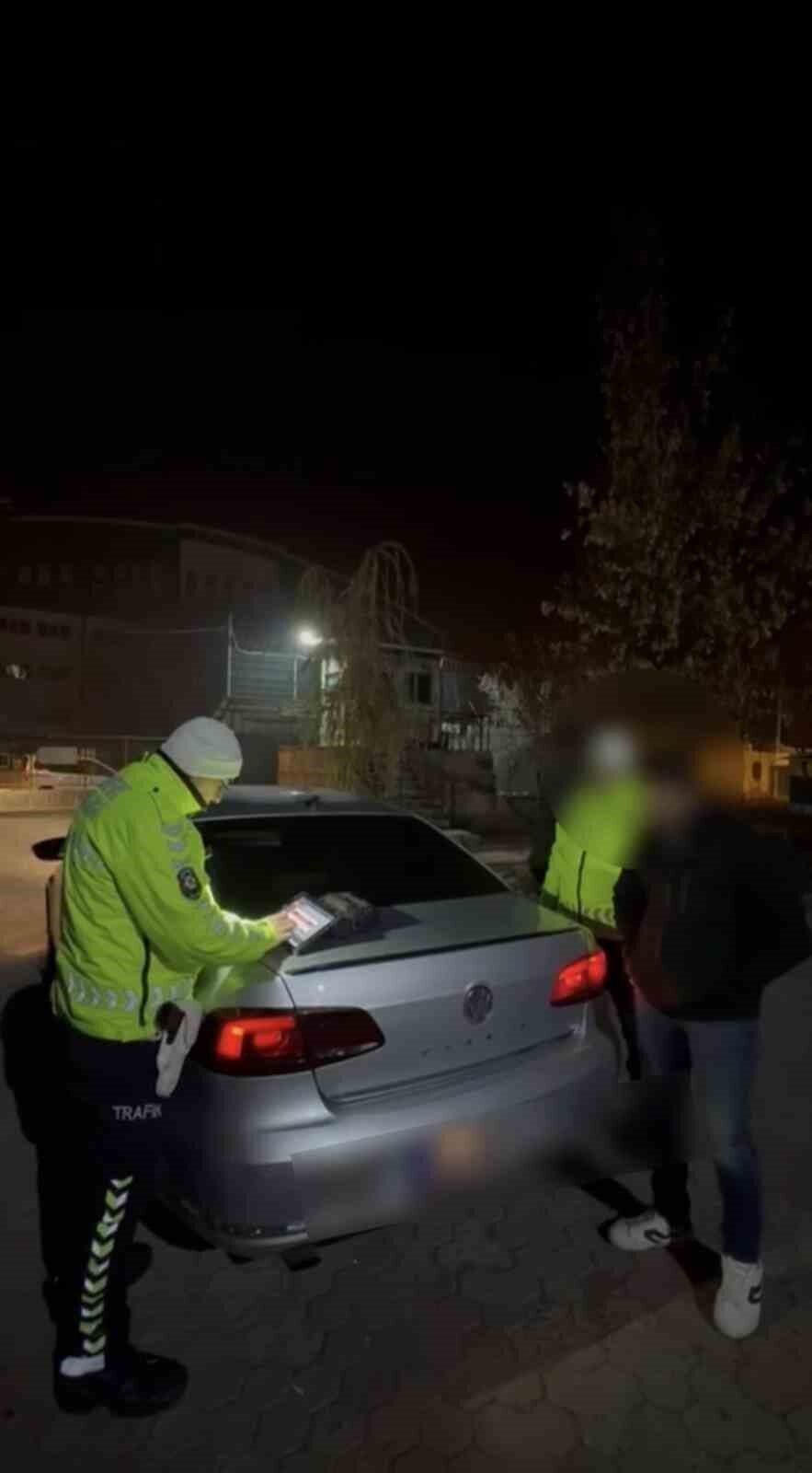 Ağrı'da öğrenci yurtları önünde drift yapan H.Y., 46 bin 392