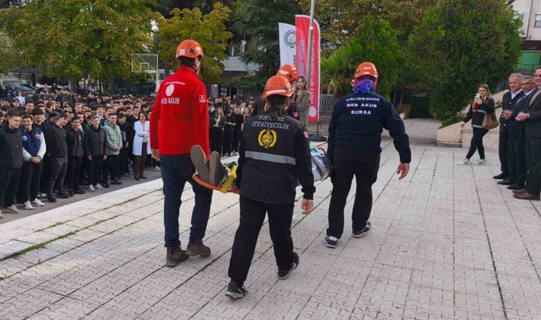 Tophane Mesleki ve Teknik Anadolu Lisesi öğrencileri, 18 Kasım'da deprem