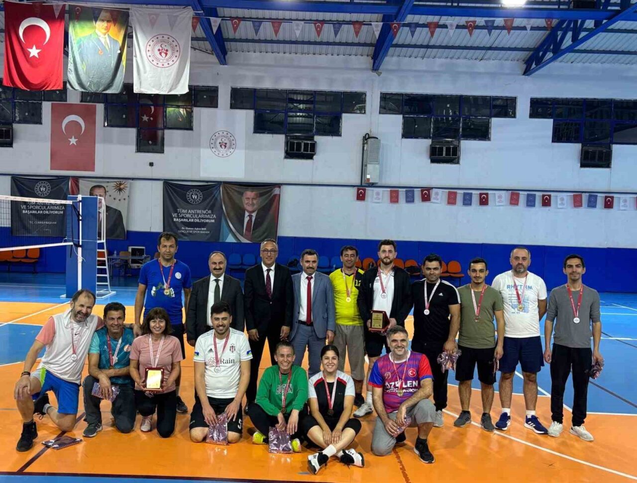 Denizli'nin Buldan ve Güney ilçelerinde öğretmenler, 24 Kasım Öğretmenler Günü