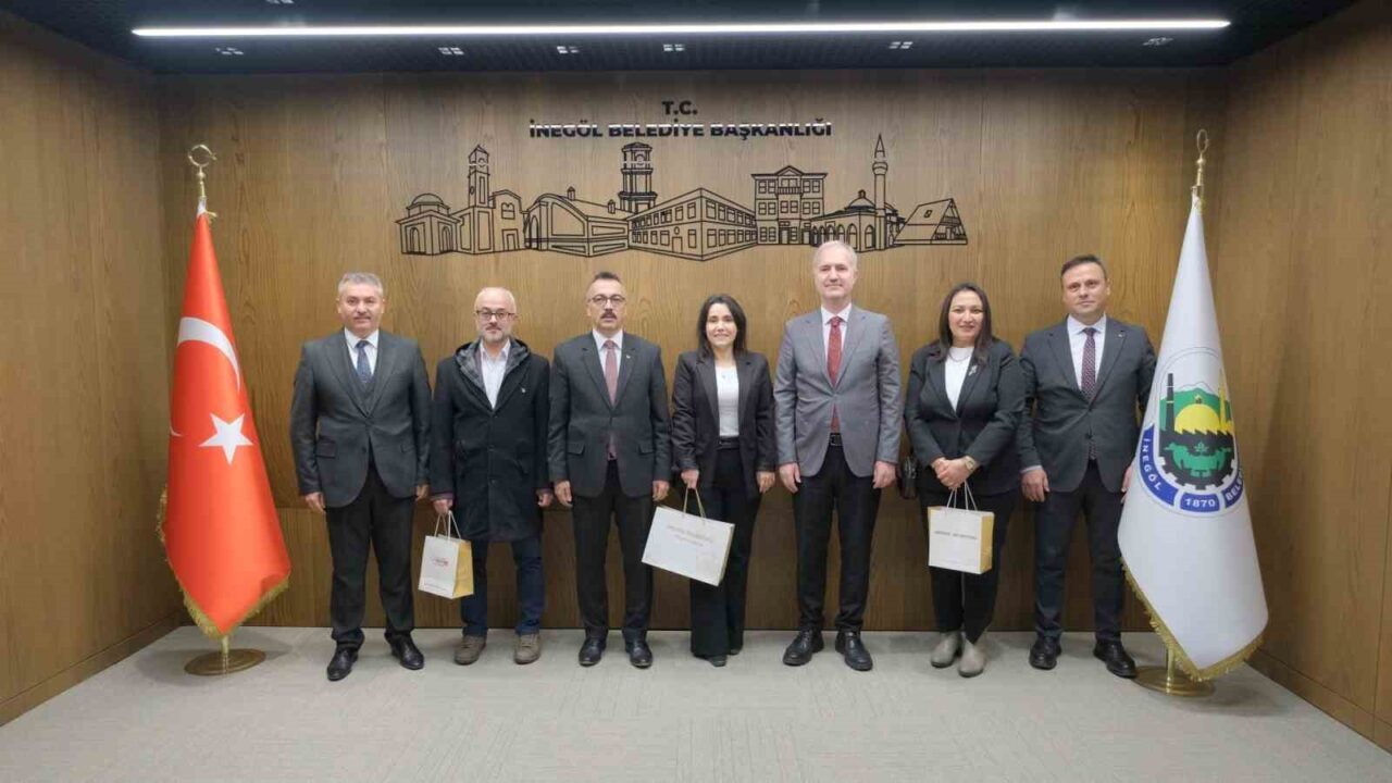 İnegöl Belediyesi, 24 Kasım Öğretmenler Günü'nde "Öğretmenime teşekkürüm, doğaya katkımla