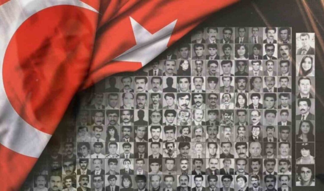 Düzce'nin Kaynaşlı ilçesinde, 24 Kasım Öğretmenler Günü dolayısıyla gerçekleştirilen etkinlikte,