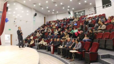 Kütahya İl Milli Eğitim Müdürlüğü, "Veli Buluşmaları" programında okul-veli iş