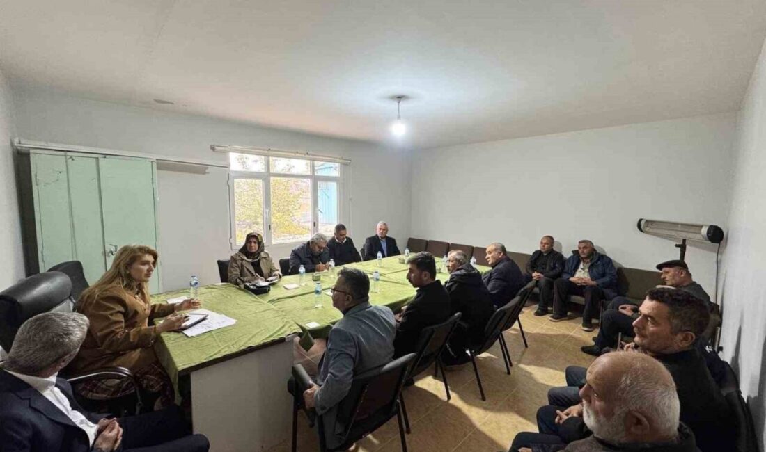 AK Parti Malatya Milletvekili İnanç Siraç Kara Ölmeztoprak, kırsal muhtarlarla