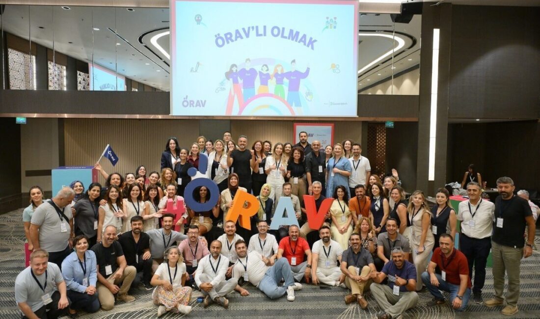 Garanti BBVA'nın kuruluşu olan Öğretmen Akademisi Vakfı (ÖRAV), öğretmenlerin mesleki