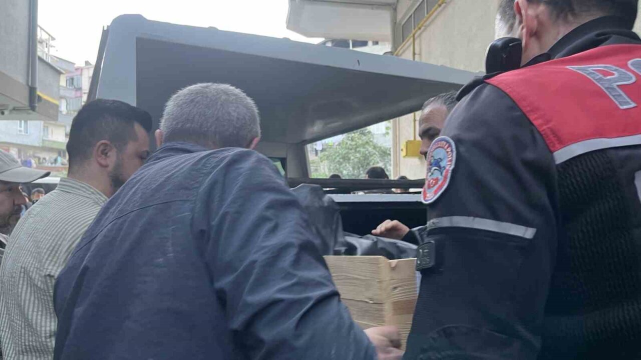 Ordu'nun Ünye ilçesinde, 43 yaşındaki 4 çocuk babası Şenol D.,