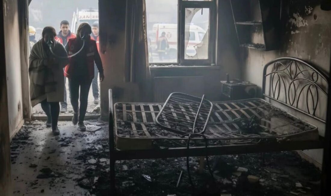 Ordu'nun Altınordu ilçesinde, elektrikli battaniyeden kaynaklanan bir yangında Olgun, Coşkun,