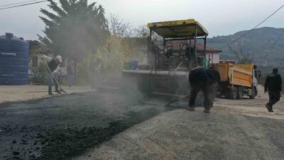 Ordu Büyükşehir Belediyesi, mahalle ve grup yollarında sıcak asfalt yenileme