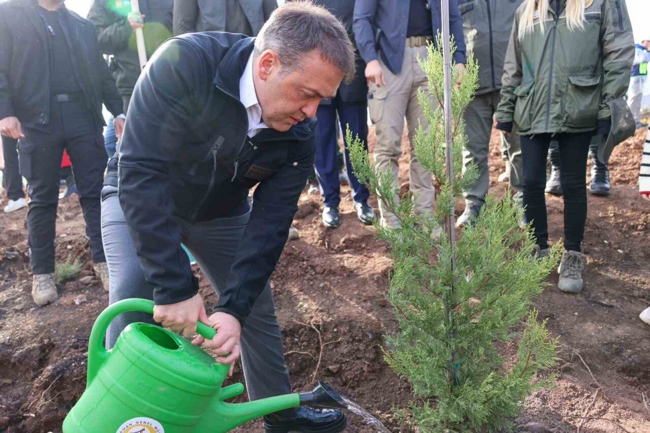 Bilecik Valisi Faik Oktay Sözer, Selimiye köyünde gerçekleştirilen etkinlikte 5