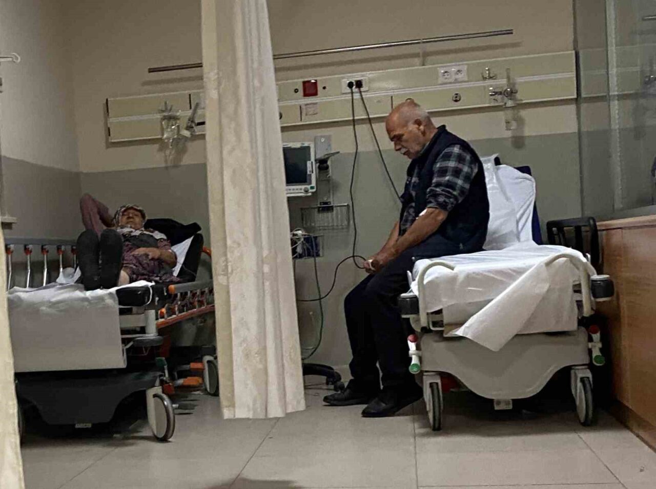 Bursa’nın İnegöl ilçesinde ormandan topladığı mantarları yiyen 7 kişi, zehirlenerek