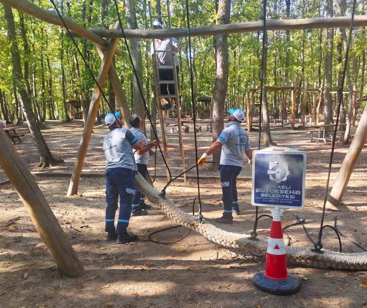 Kocaeli Büyükşehir Belediyesi, Ormanya'daki çocuk oyun alanlarını güvenli hale getirmek