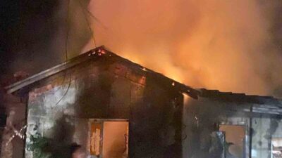 Muğla'nın Ortaca ilçesinde bir evde çıkan yangın sonucu, evin içindeki