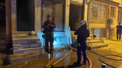 Beşiktaş Ortaköy'de bir antika dükkânında çıkan yangın, itfaiye ekiplerinin hızlı