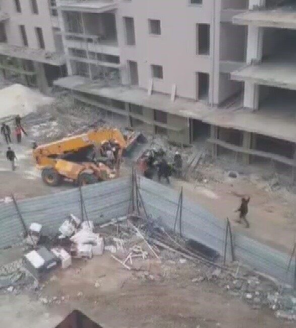 Hatay'ın Antakya ilçesindeki bir şantiyede, iki işçi grubu arasında çıkan