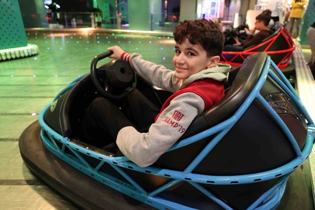 Osmangazi Belediyesi’nin Dijiders projesi, 8 ve 12. sınıf ile mezun