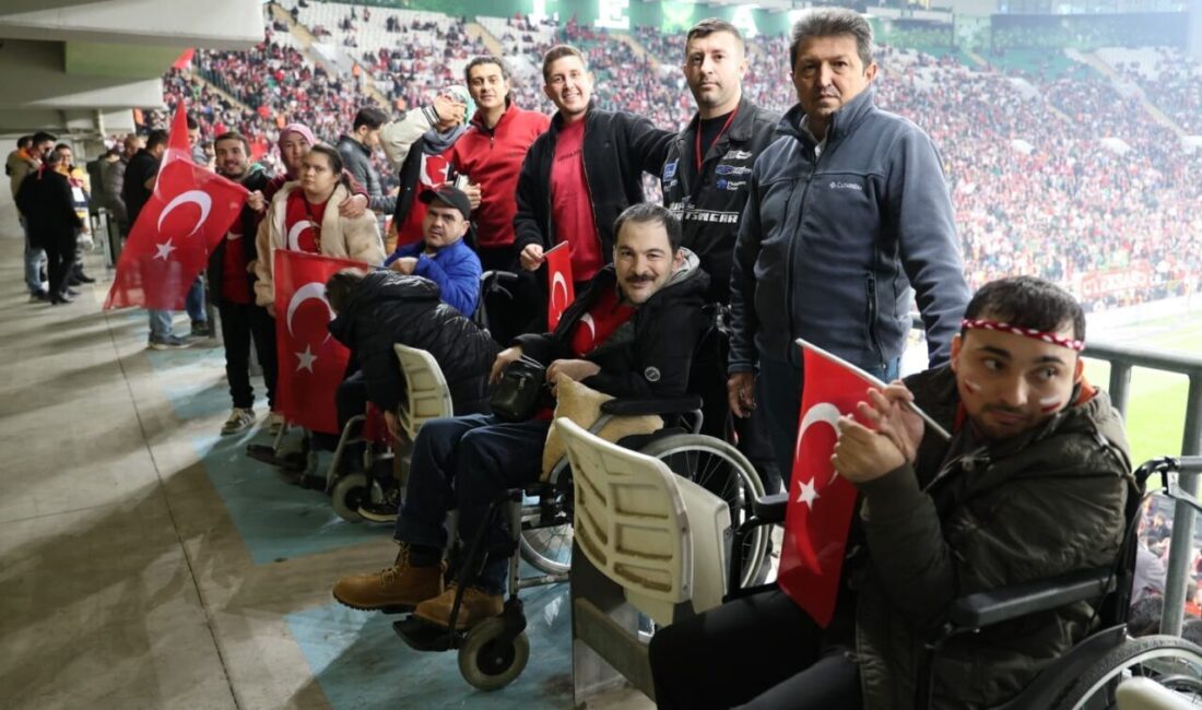 Osmangazi Belediyesi, Engelli Bireyleri Türkiye-Bulgaristan Milli Maçına Götürerek Unutulmaz Bir Deneyim Sundu Osmangazi Belediyesi, OBAM üyesi engelli bireyleri Türkiye ile Bulgaristan arasındaki