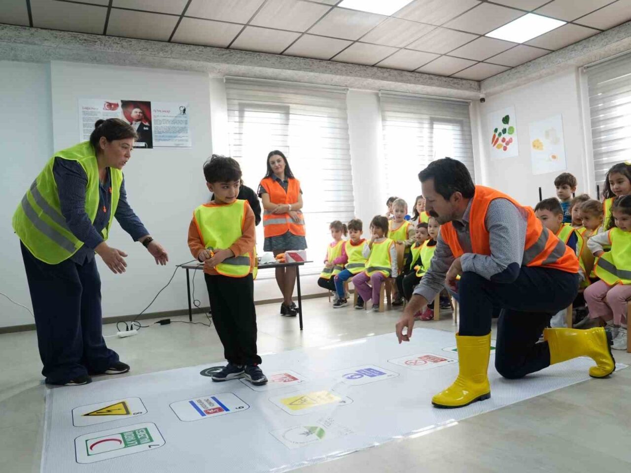 Osmangazi Belediyesi, çocuklara iş güvenliği bilincini kazandırmak için 'İş Güvenliği