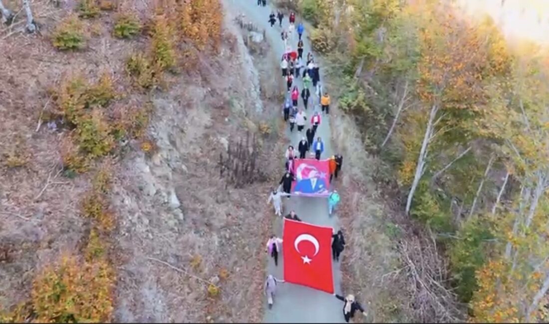 Osmaniye'de doğa tutkunları, Gazi Mustafa Kemal Atatürk'ü anmak için 7,5