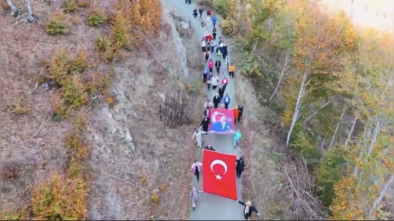 Osmaniye'de doğa tutkunları, Gazi Mustafa Kemal Atatürk'ü anmak için 7,5