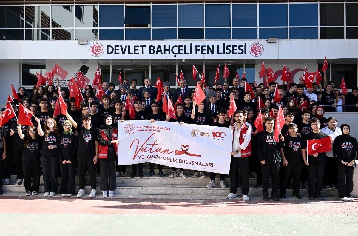 Osmaniye'de "Vatan ve Kahramanlık Buluşmaları" adlı program, gaziler ile gençleri