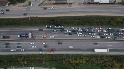 Anadolu Otoyolu'nda, Sakarya'nın Arifiye ilçesinde İ.G. yönetimindeki tır ile S.Ç.