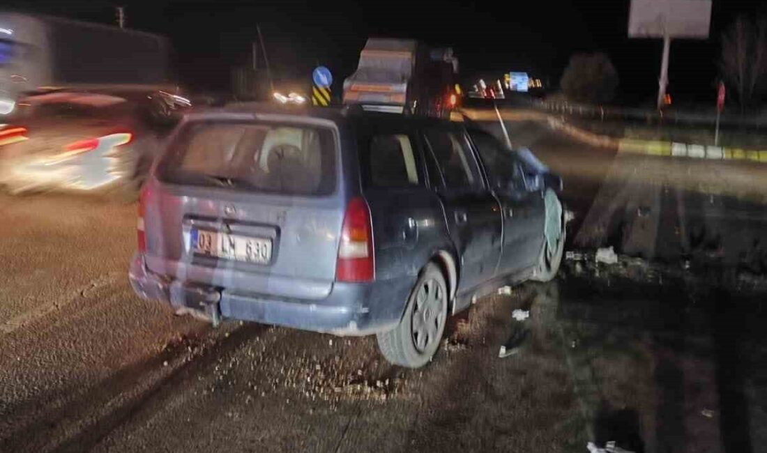 Afyonkarahisar’da otomobil ve otobüs çarpıştı: 1 ölü, 3 yaralı Afyonkarahisar'da Taşoluk beldesi girişinde otomobil ile otobüsün çarpışması sonucu gerçekleşen