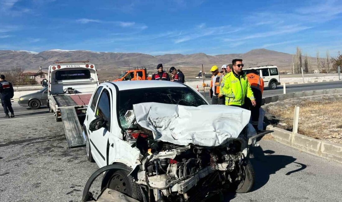 Niğde-Kayseri karayolunda bir otomobil ile kamyonun çarpışması sonucu 19 yaşındaki