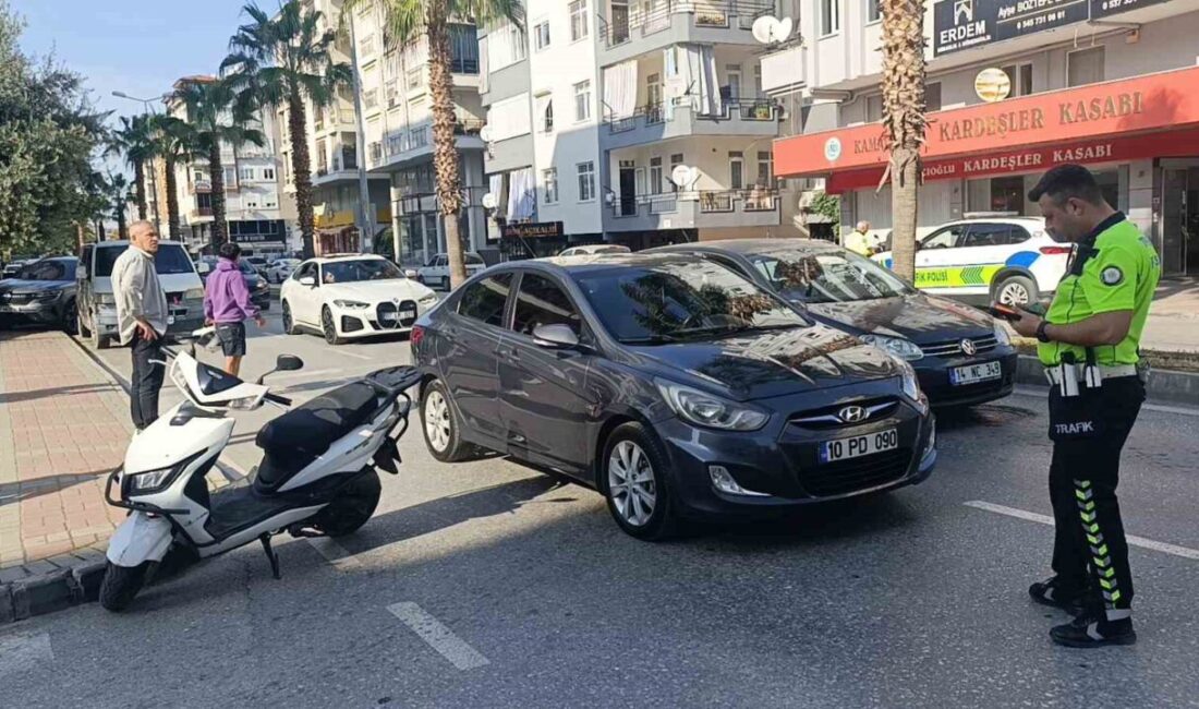 Manavgat’ta Motosiklet Sürücüsü Otomobile Çarparak Yaralandı Antalya'nın Manavgat ilçesinde Tarık Ö. yönetimindeki motosiklet, Mustafa A.'nın kullandığı