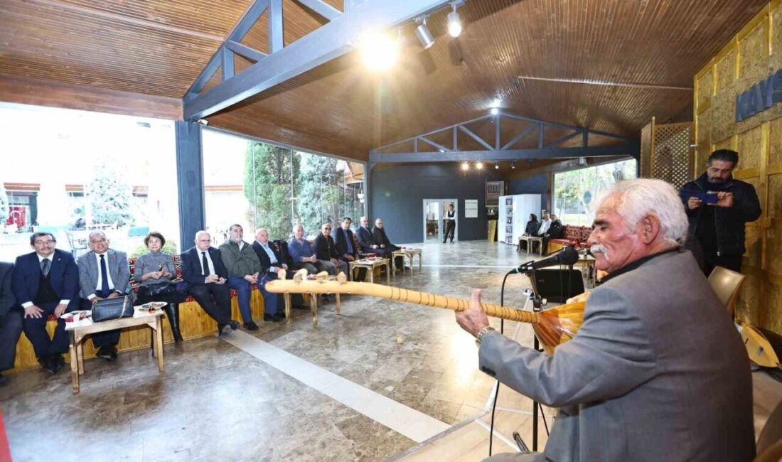 Kayseri Büyükşehir Belediyesi, Kayseri Halk Ozanları Kültürevi'nde 65 yaş üstü