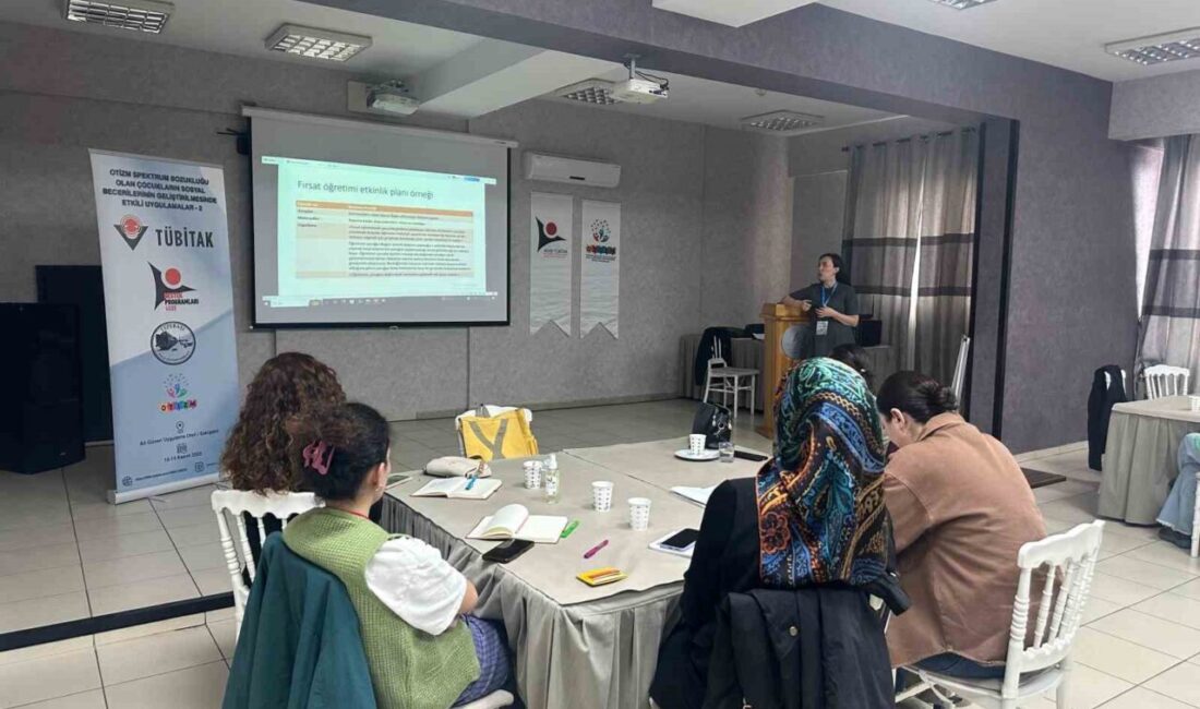 Eskişehir'de, Tepebaşı Nafiye-Hüseyin Küçükoğlu Halk Eğitimi Merkezi öncülüğünde "Otizm Spektrum