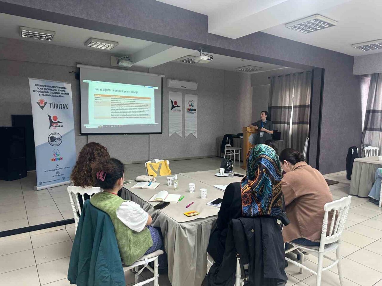 Eskişehir'de, Tepebaşı Nafiye-Hüseyin Küçükoğlu Halk Eğitimi Merkezi öncülüğünde "Otizm Spektrum