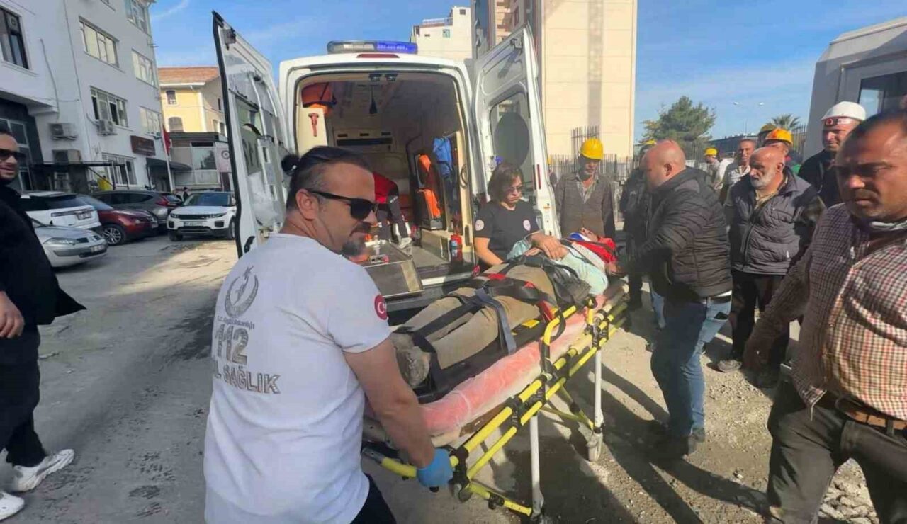 Samsun'un İlkadım ilçesindeki Dünya Göz Hastanesi inşaatında bir işçi, üzerine