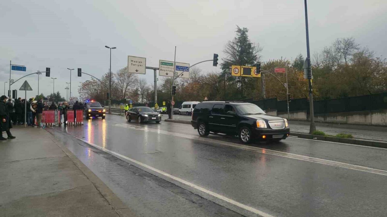 Fener Rum Patriği Bartholomeos ile görüşmek üzere Fener Rum Patrikhanesi'ni